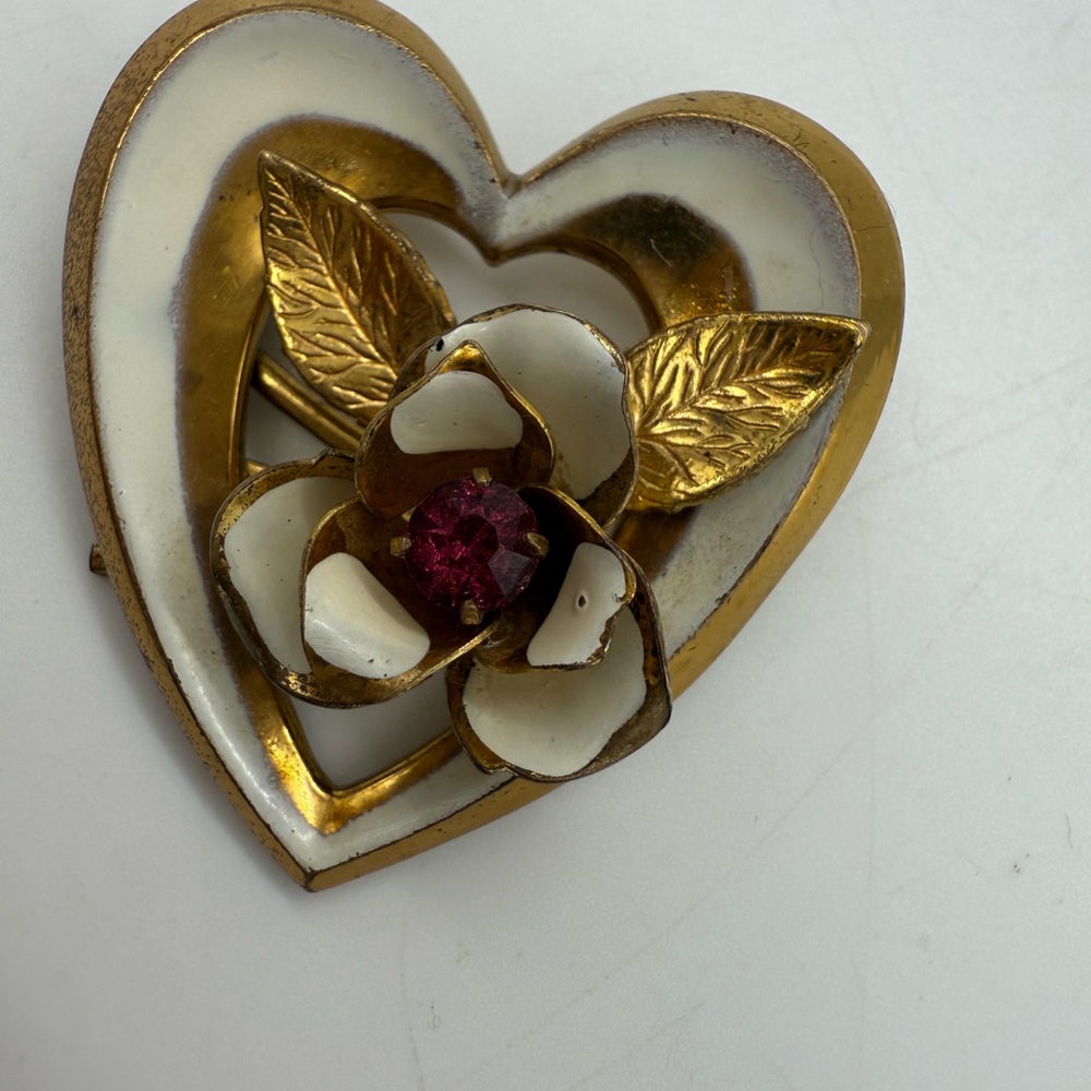 Vintage Signed Coro Gold Tone Heart Enamel Flower Rhinestone Pin Brooch Retro - Picture 8 of 10